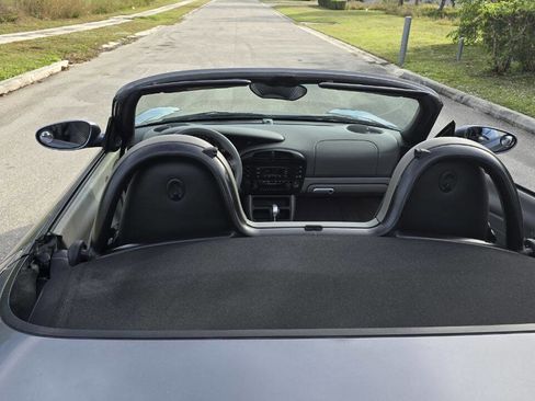 Used 2003 Porsche Boxster image 29