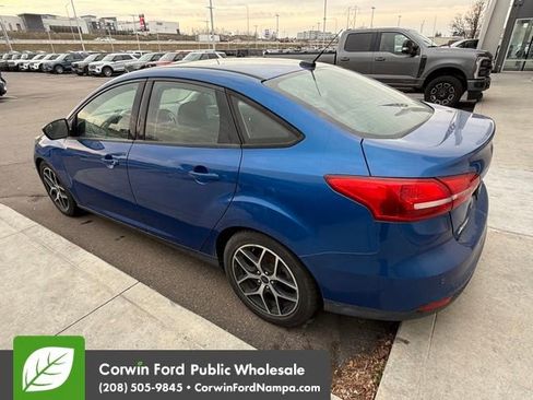 Used 2018 Ford Focus SEL image 9
