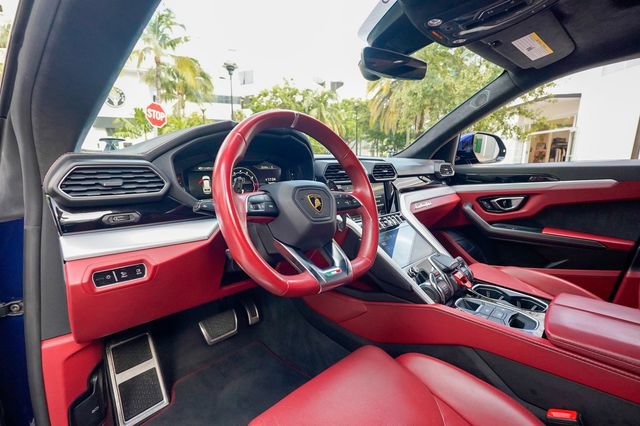 Used 2022 Lamborghini Urus AWD/4WD image 60