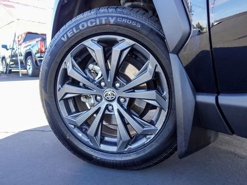 Certified 2022 Toyota RAV4 XLE Premium image 13