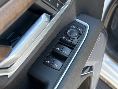 New 2026 Chevrolet Silverado 3500 High Country w/ High Country Premium Package AWD/4WD image 8