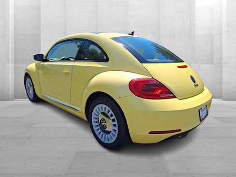 Used 2013 Volkswagen Beetle 2.5 FWD image 4