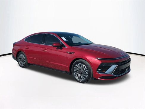 New 2026 Hyundai Sonata Limited FWD image 2