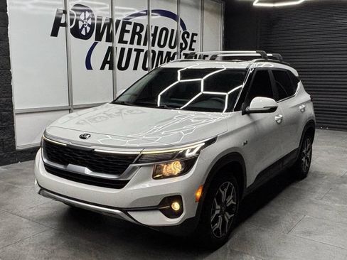 Used 2021 Kia Seltos EX AWD/4WD image 2