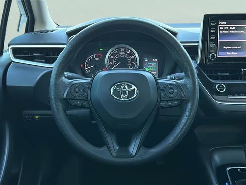 Used 2020 Toyota Corolla LE w/ LE Premium Package image 16