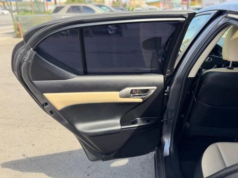 Used 2014 Lexus CT 200h FWD image 26