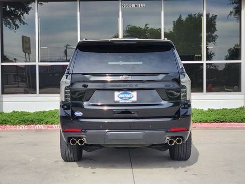 Used 2025 Chevrolet Tahoe Z71 w/ Comfort Package image 6