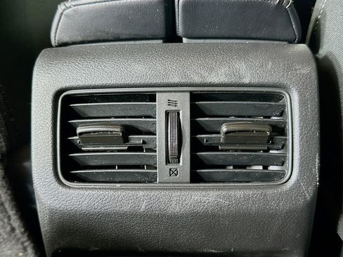 Used 2025 Nissan Rogue SV image 26