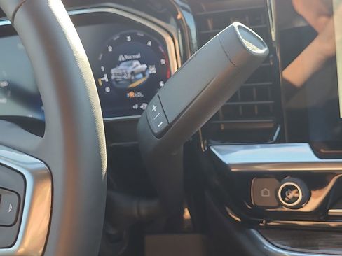 New 2026 Chevrolet Silverado 3500 LT w/ Texas Edition image 16