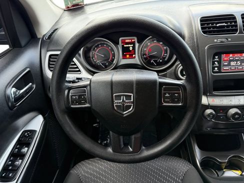 Used 2019 Dodge Journey SE w/ Blacktop Package image 14