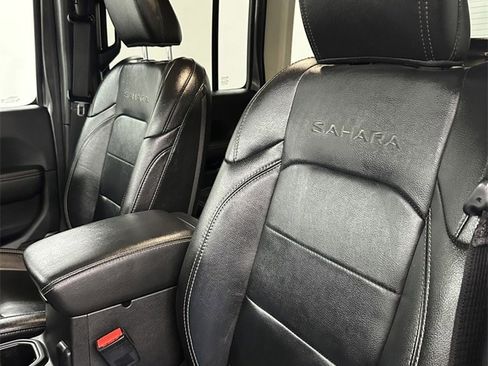 Used 2021 Jeep Wrangler Unlimited Sahara w/ Cold Weather Group image 26