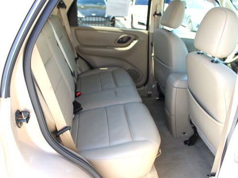 Used 2007 Ford Escape Limited image 20