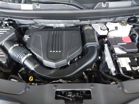 Used 2024 Chevrolet Traverse LT FWD image 30