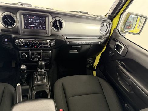Used 2023 Jeep Wrangler Unlimited w/ Cold Weather Group AWD/4WD image 17