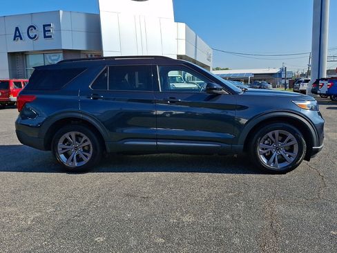 Certified 2023 Ford Explorer XLT w/ Equipment Group 202A AWD/4WD image 7