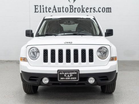 Used 2017 Jeep Patriot Sport FWD image 3