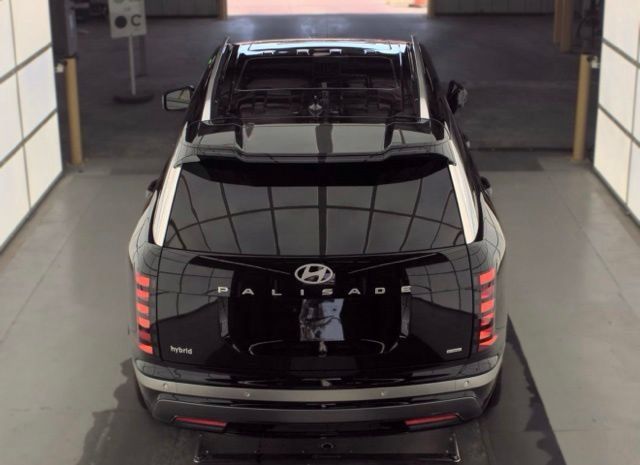Certified 2026 Hyundai Palisade Limited AWD/4WD image 4