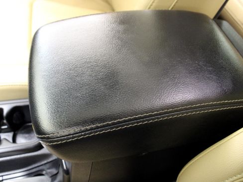 Used 2019 Jeep Wrangler Unlimited Rubicon image 61