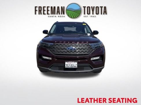 Used 2022 Ford Explorer XLT w/ Equipment Group 202A AWD/4WD image 3