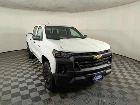 New 2026 Chevrolet Colorado W/T w/ WT Custom Package AWD/4WD image 5