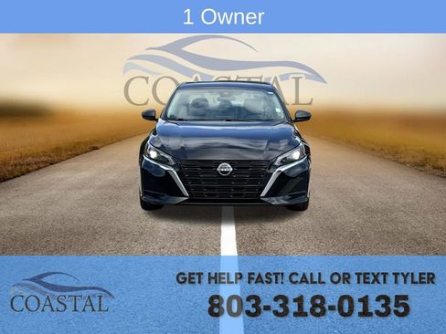 Used 2025 Nissan Altima 2.5 SV FWD image 2