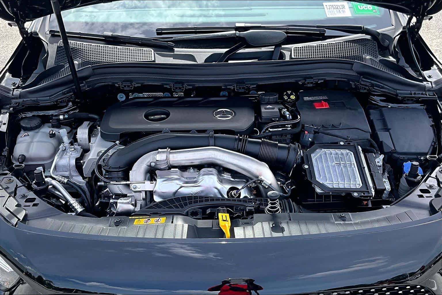 Certified 2026 Mercedes-Benz GLA 250 4MATIC image 33