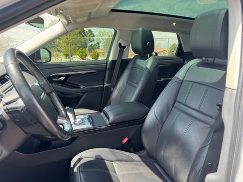 Used 2020 Land Rover Range Rover Evoque S AWD/4WD image 7