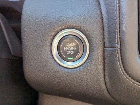 Used 2022 GMC Yukon Denali image 16