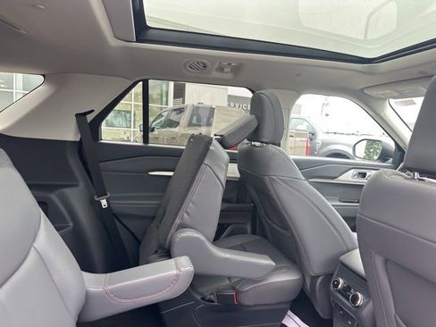 New 2026 Ford Explorer Active AWD/4WD image 14