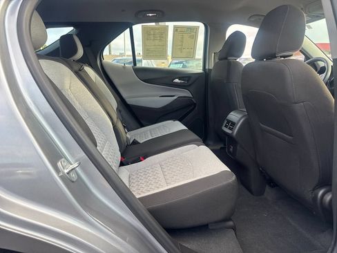 Used 2024 Chevrolet Equinox LS w/ Driver Confidence II Package FWD image 12