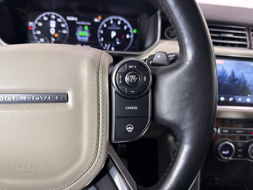 Used 2017 Land Rover Range Rover Supercharged AWD/4WD image 26