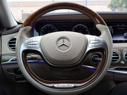 Used 2016 Mercedes-Benz S 550 Sedan image 23