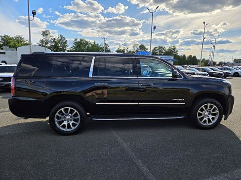 Used 2020 GMC Yukon XL Denali w/ Open Road Package AWD/4WD image 6