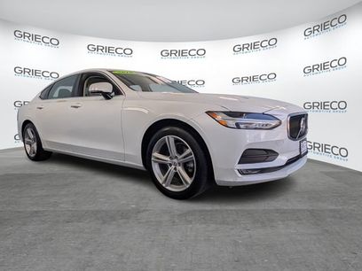 Used 2018 Volvo S90 T5 Momentum