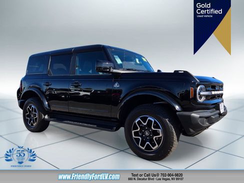 Certified 2025 Ford Bronco Outer Banks AWD/4WD image 1