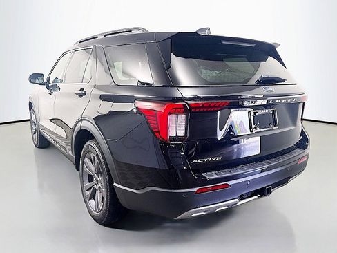 New 2026 Ford Explorer Active AWD/4WD image 5