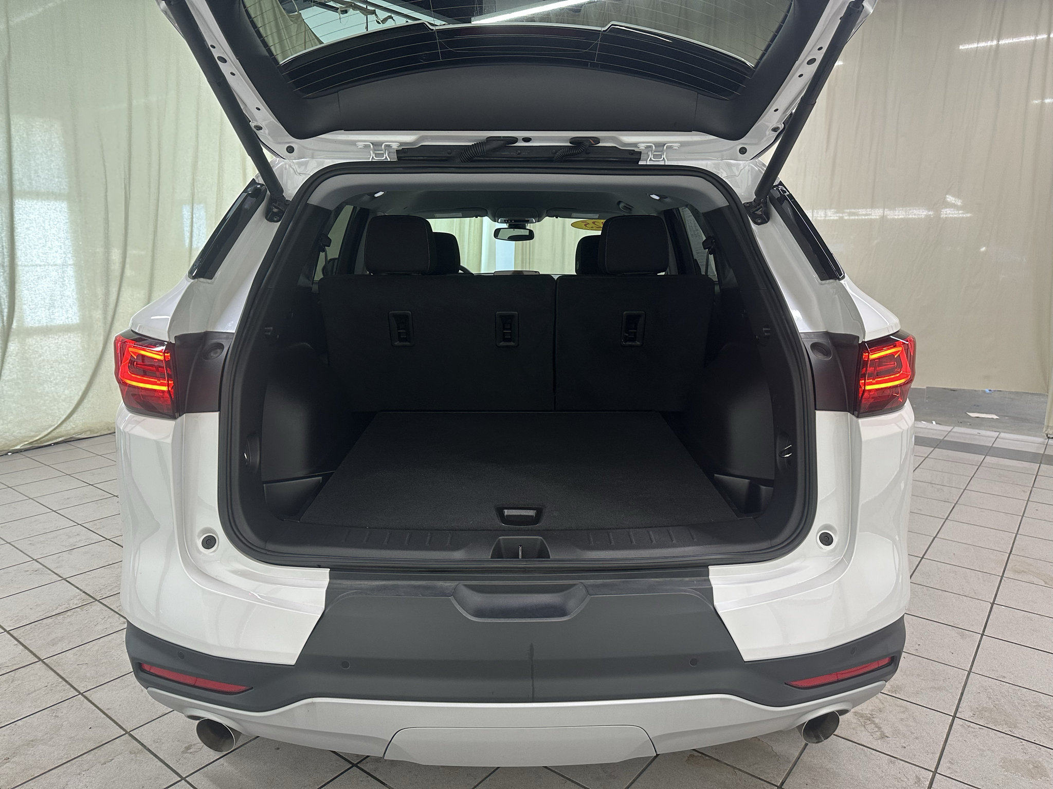 Certified 2025 Chevrolet Blazer LT w/ Convenience Package AWD/4WD image 8