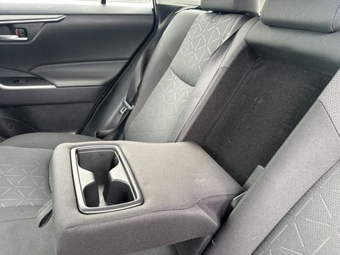 Used 2023 Toyota RAV4 XLE AWD/4WD image 30