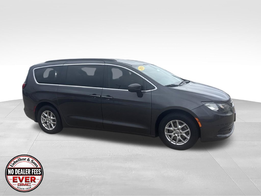 Used 2020 Chrysler Voyager Lxi FWD image 4