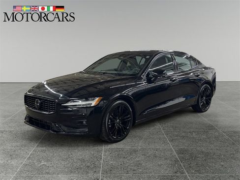 Certified 2024 Volvo S60 B5 Plus image 7