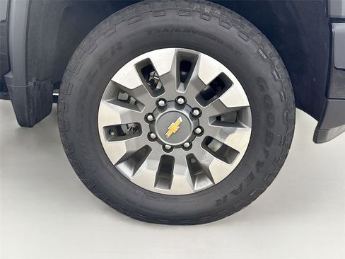 Used 2024 Chevrolet Silverado 2500 Custom w/ Custom Value Package AWD/4WD image 27