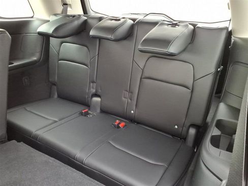 New 2026 Nissan Pathfinder SL image 30