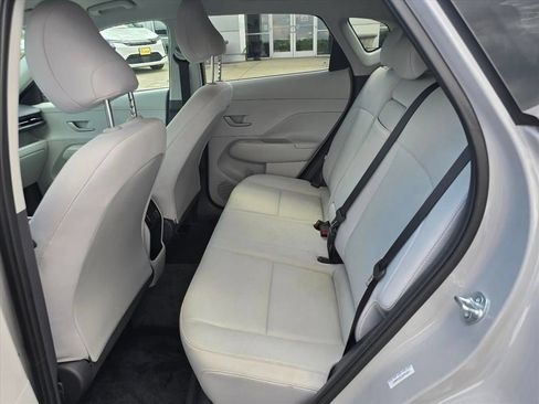 Used 2025 Hyundai Kona SEL AWD/4WD image 12