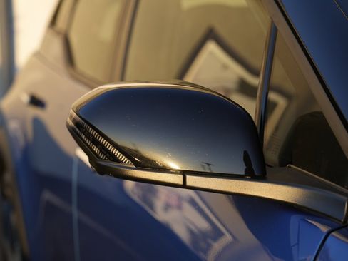 Used 2023 Fisker Ocean Extreme image 9