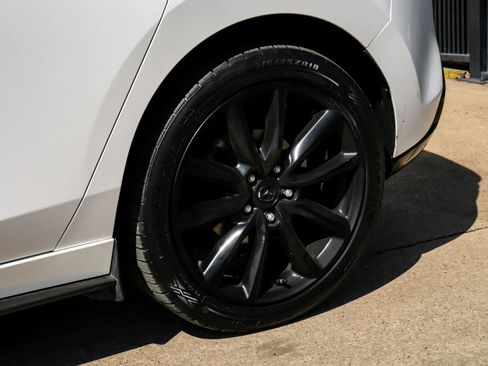 Used 2019 MAZDA MAZDA3 Hatchback w/ Preferred Package FWD image 57