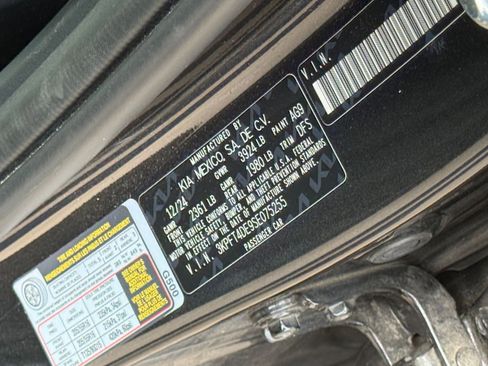 Used 2025 Kia K4 LXS image 31
