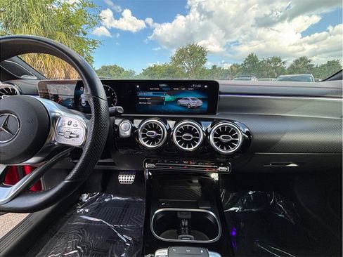 Used 2020 Mercedes-Benz CLA 250 image 11
