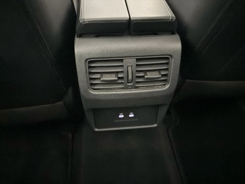 Used 2025 Nissan Rogue SV w/ SV Premium Package image 21