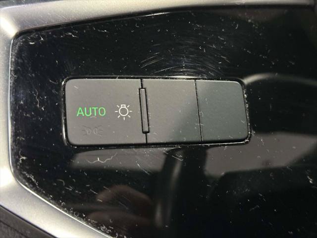Used 2020 Audi Q3 2.0T Premium AWD/4WD image 17