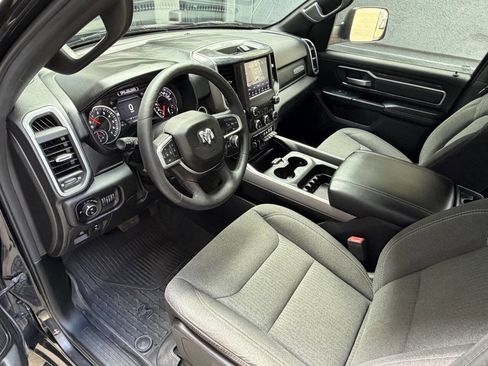 Used 2019 RAM 1500 Big Horn AWD/4WD image 14